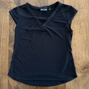 7th Avenue Women’s size small V-Neck Short Sleeve Top